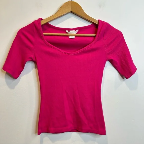 H&M Ribbed Stretch Short Sleeve Tee Hot Pink - Picture 2 of 6